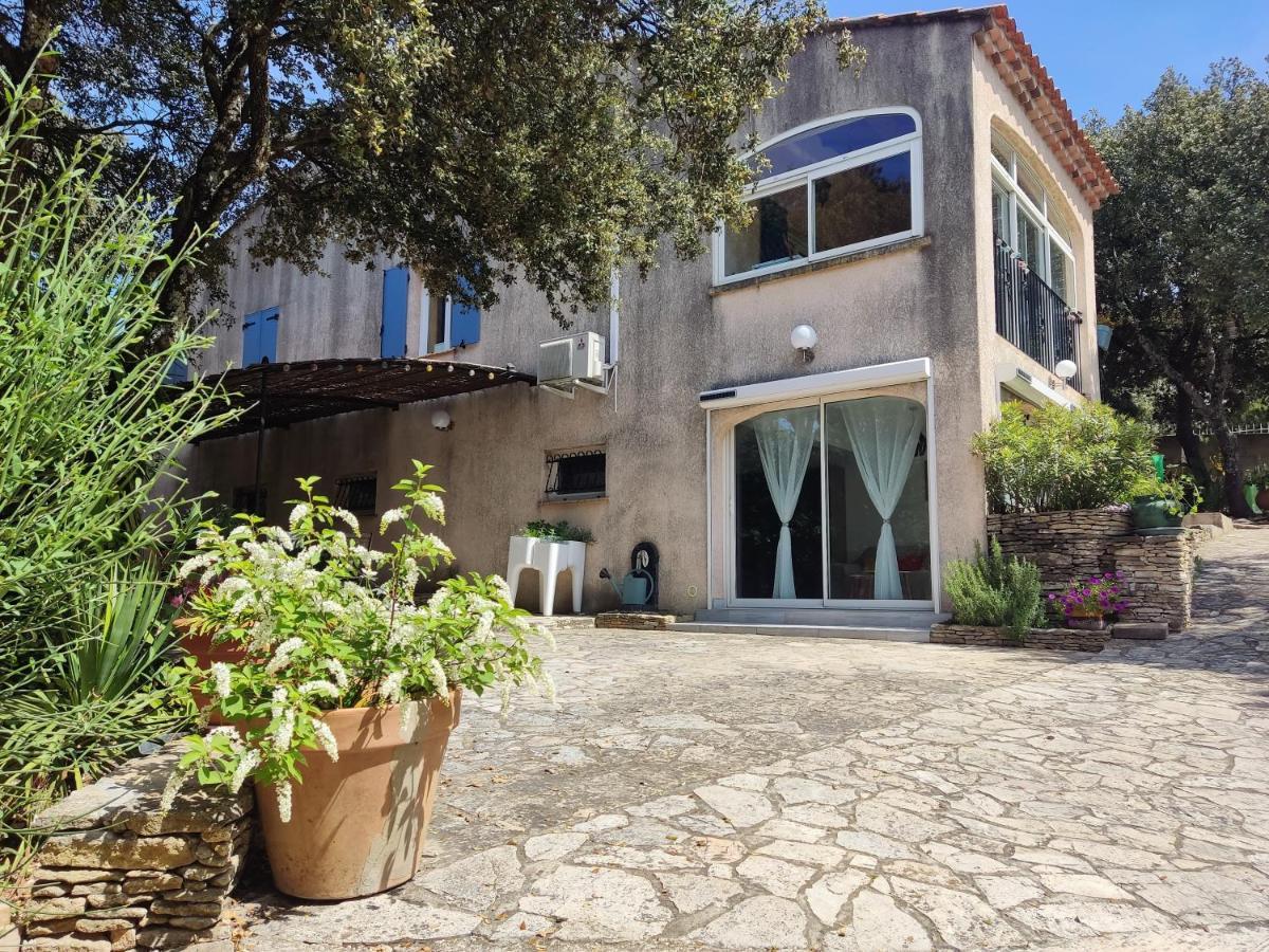 Charmant Studio A Castillon Du Gard, A Deux Pas Du Pont-Du-Gard Exterior foto